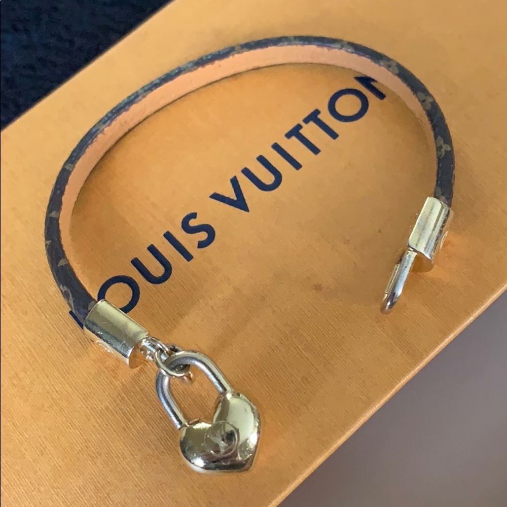 Louis Vuitton leather bracelet 100% authentic